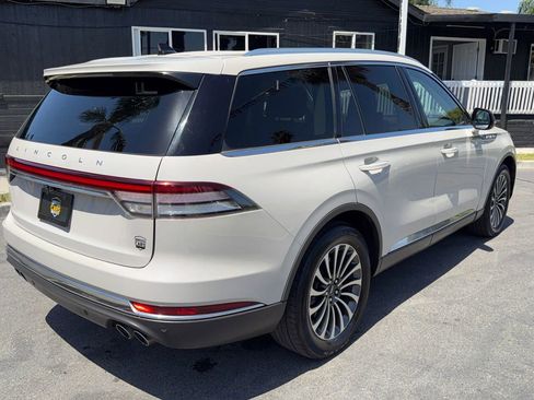 Used 2022 Lincoln Aviator 2WD w/ Premium Package image 8