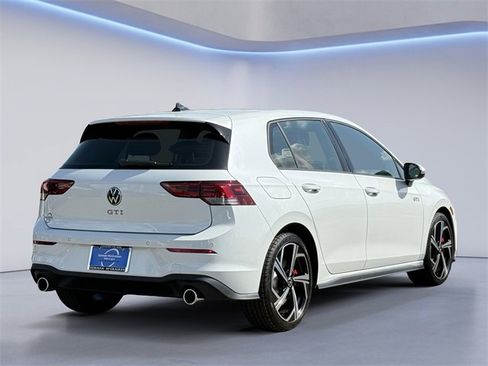 New 2025 Volkswagen GTI SE image 5