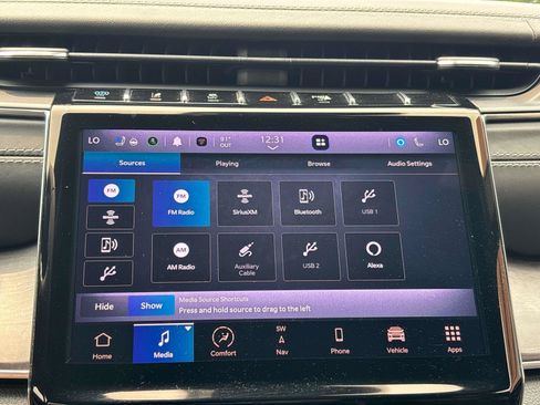 Used 2022 Jeep Grand Cherokee Overland w/ Advanced Protech Group III AWD/4WD image 24