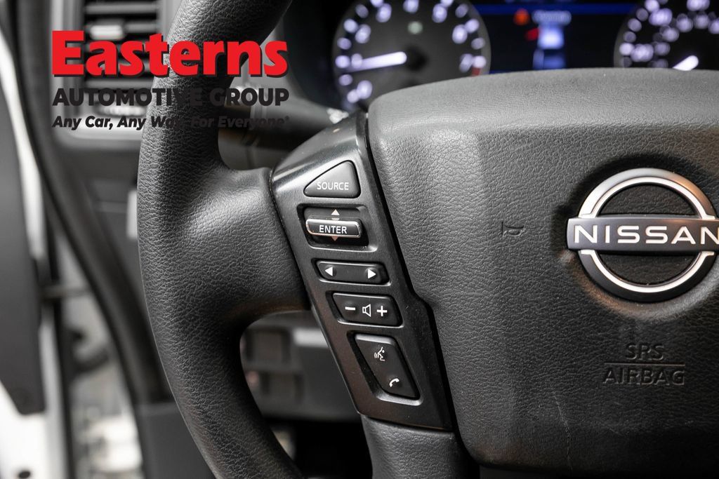 Used 2022 Nissan Frontier S RWD image 16