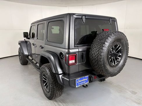 Used 2024 Jeep Wrangler Unlimited Sport AWD/4WD image 6