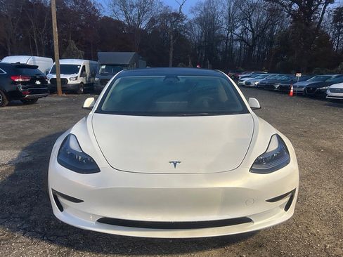 Used 2023 Tesla Model 3 Standard Range image 8