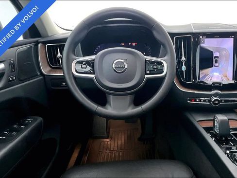 Certified 2023 Volvo XC60 B5 Plus AWD/4WD image 6