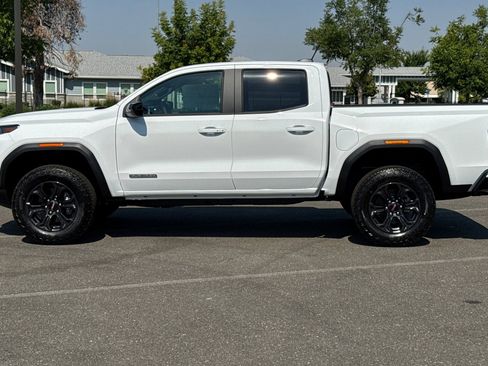 New 2025 GMC Canyon Elevation w/ Convenience Package image 8