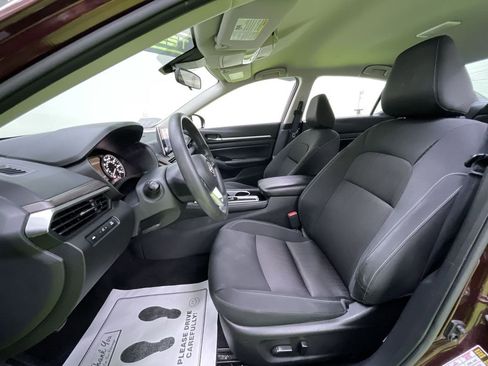 Used 2023 Nissan Altima 2.5 SV image 17