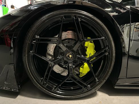 Used 2017 Lamborghini Huracan LP 580-2 image 12