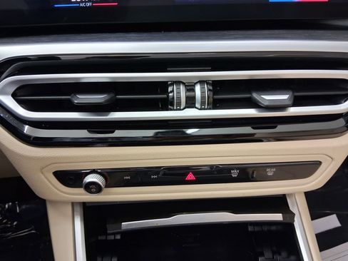 Used 2024 BMW 430i Convertible w/ Convenience Package image 28