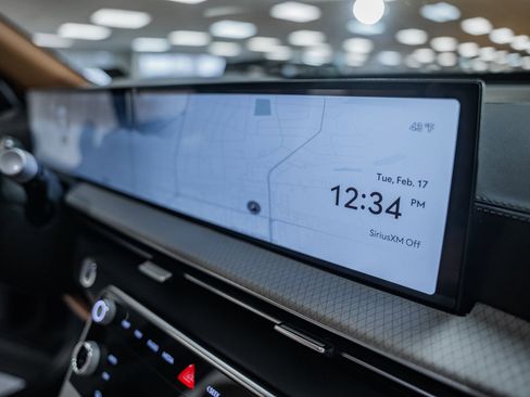 Used 2025 Genesis GV80 2.5T Prestige image 34