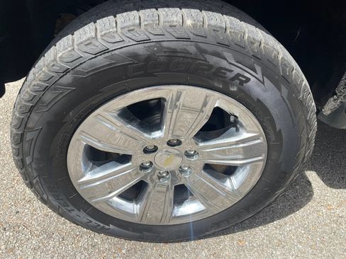 Used 2017 Chevrolet Silverado 1500 High Country image 9