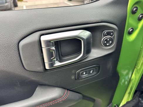 New 2025 Jeep Wrangler Unlimited Rubicon w/ Steel Bumper Group image 20