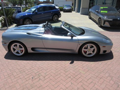 Used 2004 Ferrari 360 Spider image 8