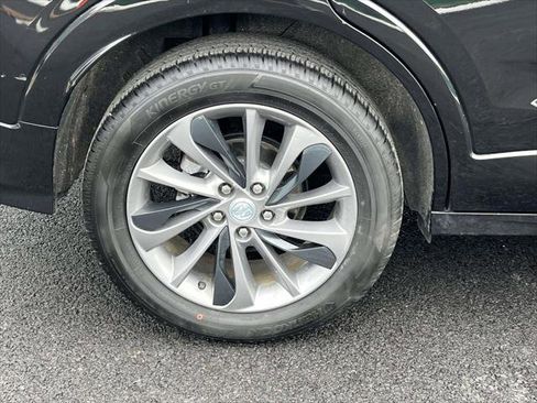 Used 2023 Buick Encore GX Select w/ Sport Touring Package image 8