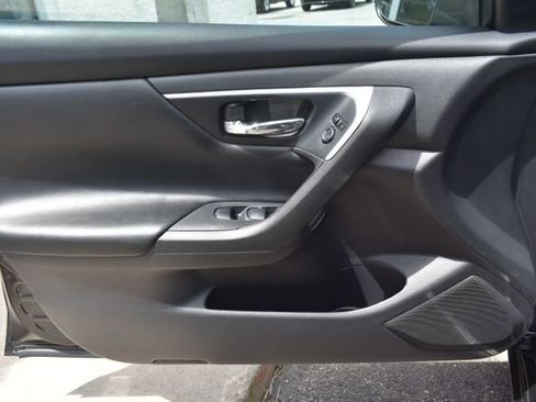 Used 2018 Nissan Altima 2.5 S w/ S Convenience Package FWD image 16