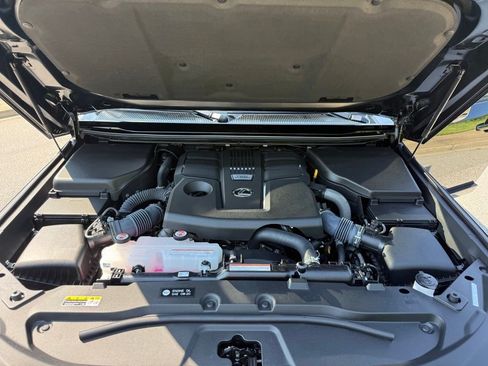 Certified 2026 Lexus GX 550 w/ Accessory Package (2T) AWD/4WD image 19
