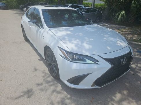 Certified 2023 Lexus ES 350 F Sport w/ Accessory Package (Z2) FWD image 3