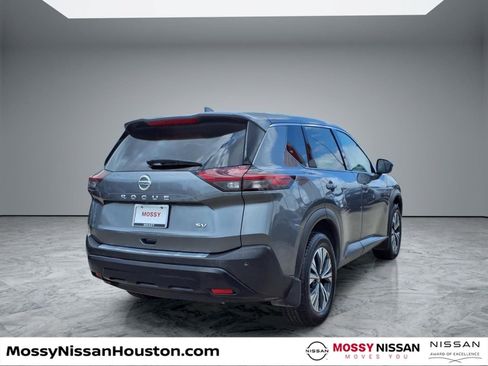Used 2021 Nissan Rogue SV FWD image 7
