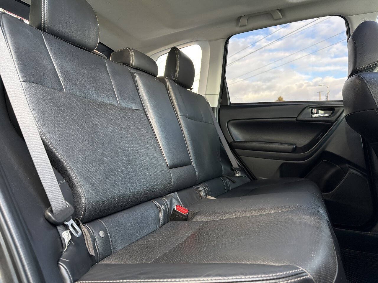 Used 2014 Subaru Forester 2.5i Limited AWD/4WD image 18