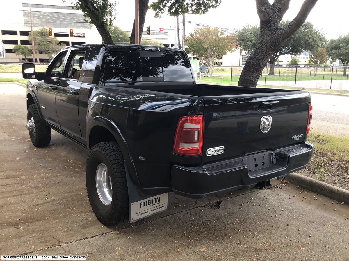 Used 2024 RAM 3500 Limited w/ Towing Technology Group AWD/4WD image 5