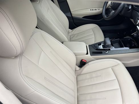 Used 2021 Audi A4 2.0T Premium w/ Convenience Package image 29
