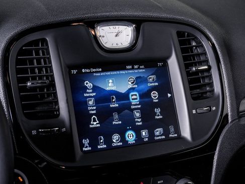 Used 2015 Chrysler 300 S image 22