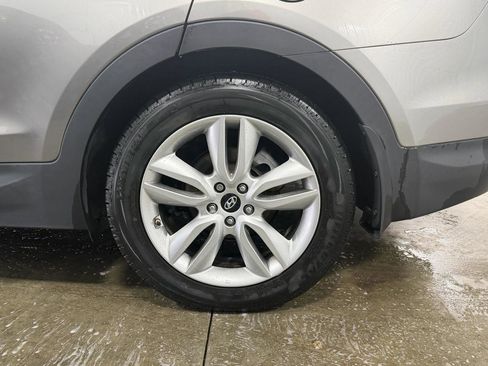 Used 2016 Hyundai Santa Fe Sport 2.0T w/ Option Group 05 AWD/4WD image 29