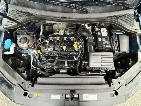 Used 2018 Volkswagen Tiguan SE FWD image 19
