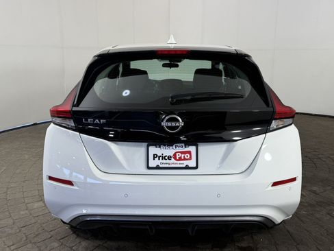Used 2025 Nissan Leaf S FWD image 6