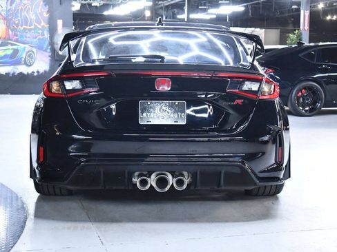 Used 2025 Honda Civic Type R image 7