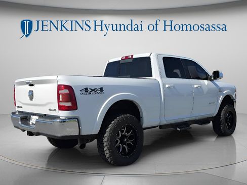 Used 2022 RAM 2500 Laramie AWD/4WD image 3