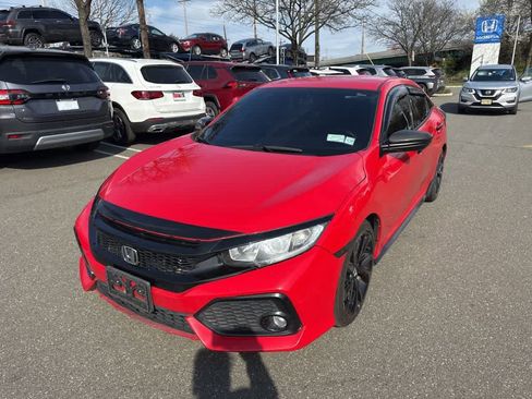 Used 2018 Honda Civic Sport image 6