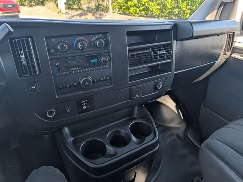 Used 2020 Chevrolet Express 2500 w/ Driver Convenience Package image 25
