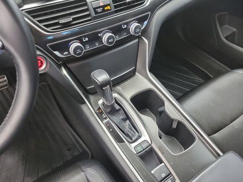 Used 2018 Honda Accord Sport image 29