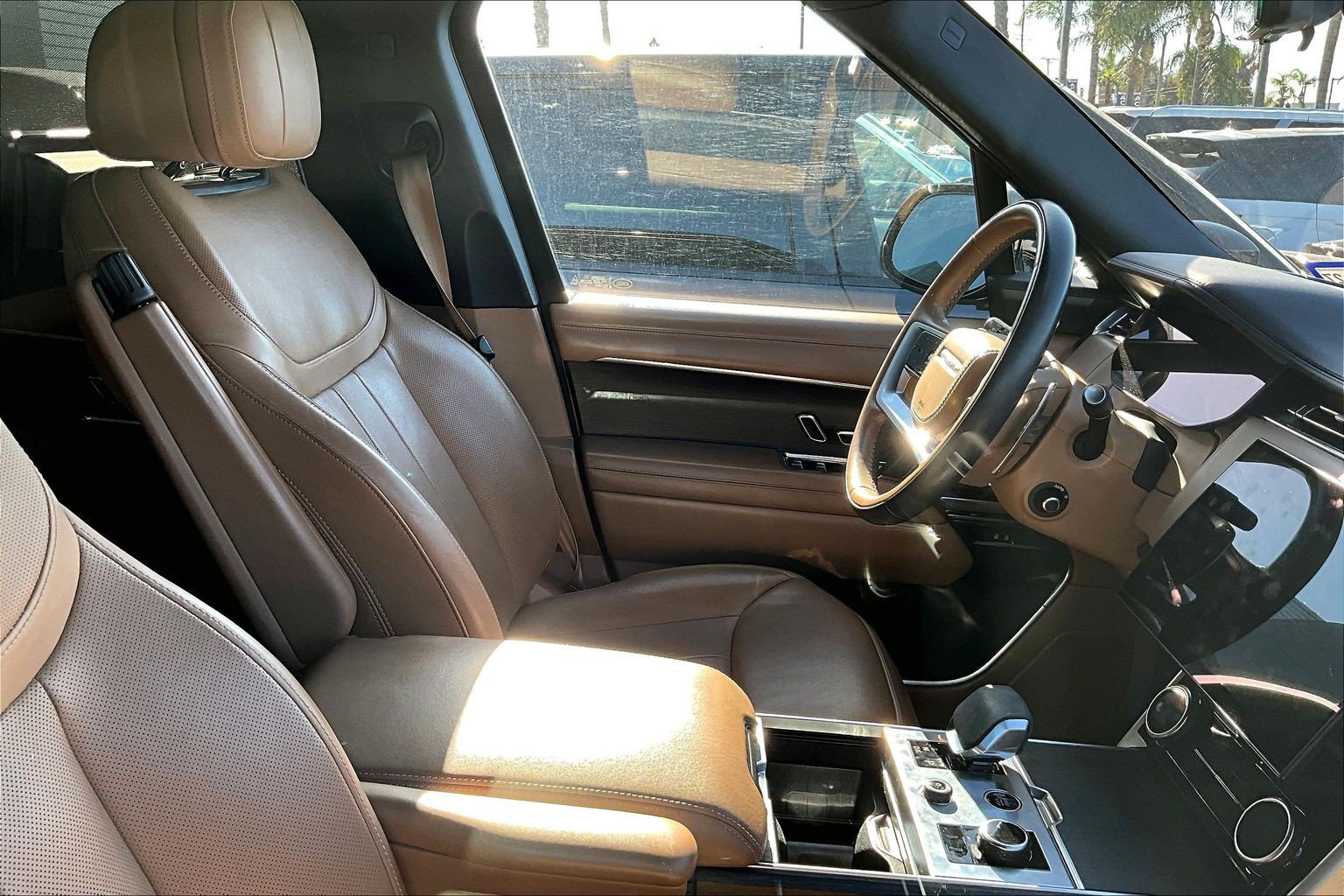 Certified 2023 Land Rover Range Rover Autobiography AWD/4WD image 3