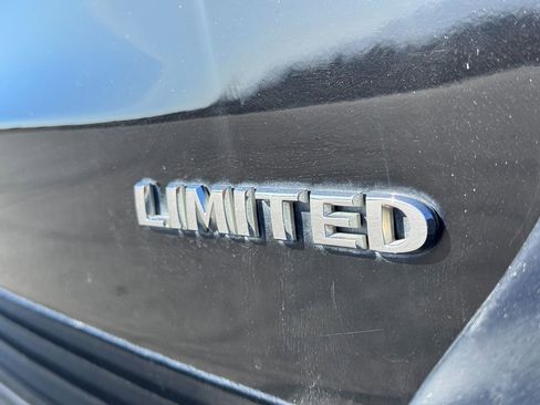 Used 2019 Jeep Grand Cherokee Limited image 20