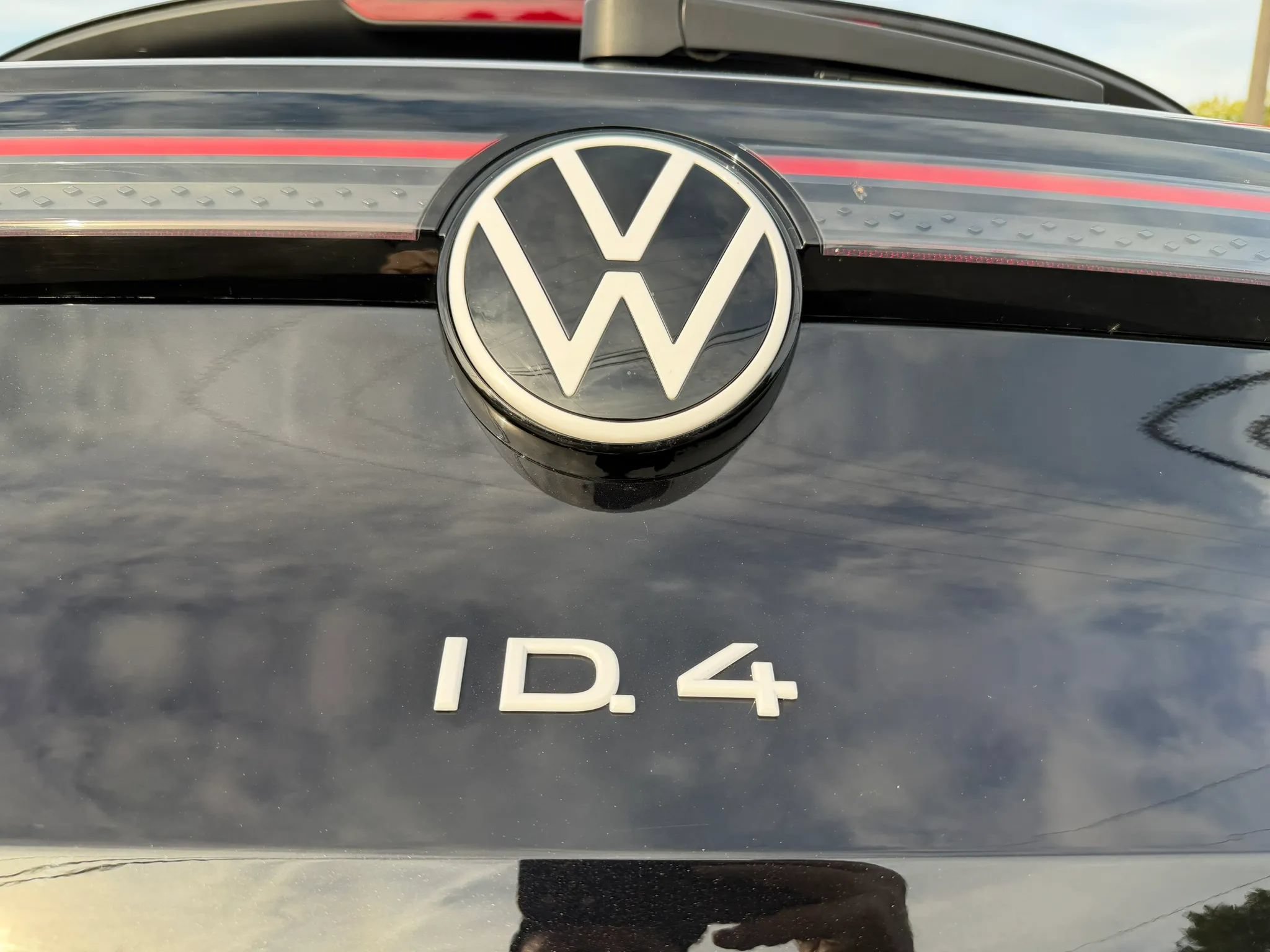 Used 2023 Volkswagen ID.4 Pro AWD/4WD image 37