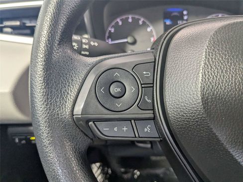 Used 2025 Toyota Corolla LE FWD image 18
