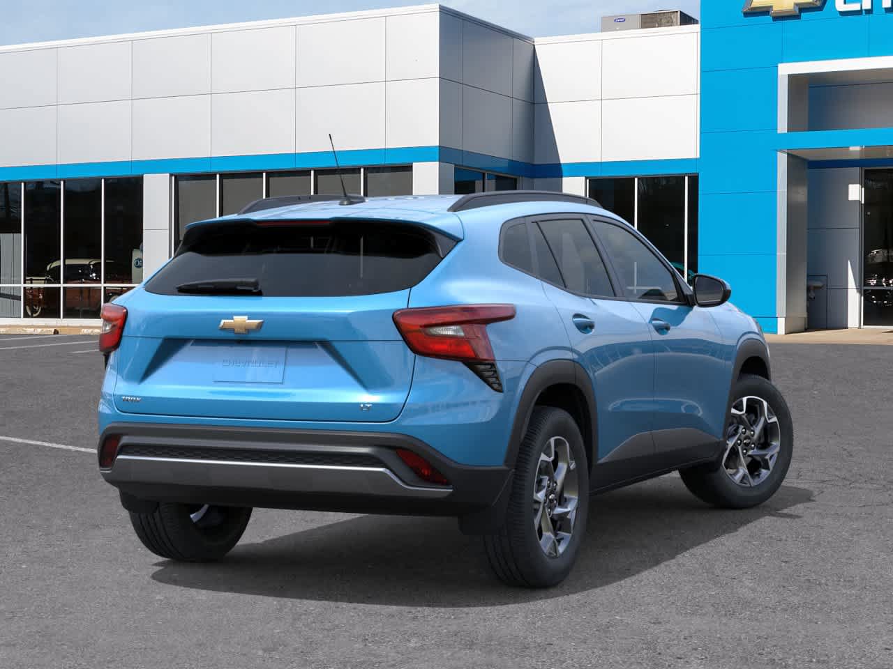 Used 2026 Chevrolet Trax LT w/ LT Convenience Package FWD image 4