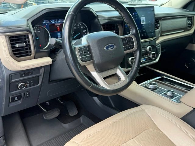 Used 2022 Ford Expedition Max Limited AWD/4WD image 13