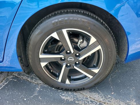 Used 2024 Nissan Sentra SV image 24