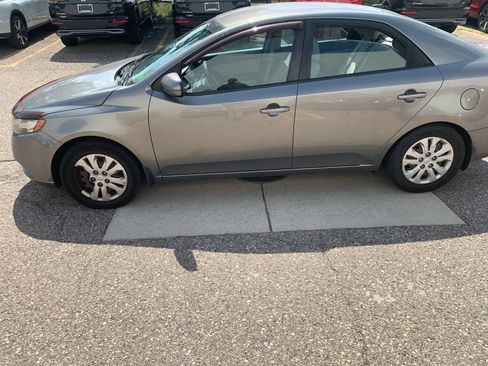 Used 2012 Kia Forte EX FWD image 7