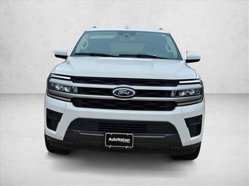 Used 2024 Ford Expedition XLT AWD/4WD image 2