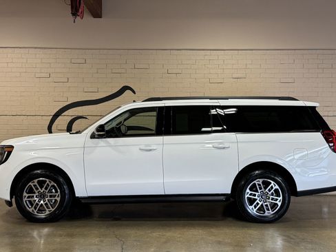 Used 2025 Ford Expedition Max Active AWD/4WD image 7