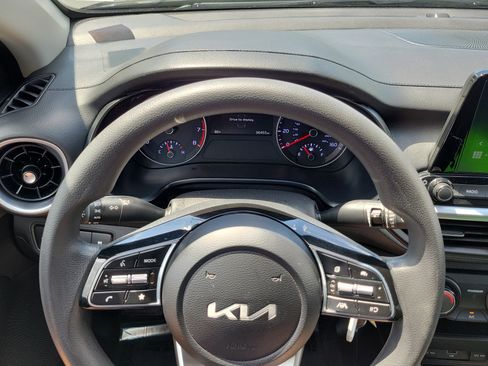 Used 2023 Kia Forte LXS w/ LXS Technology Package FWD image 22