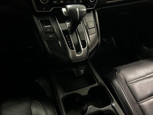 Used 2018 Honda CR-V Touring image 10