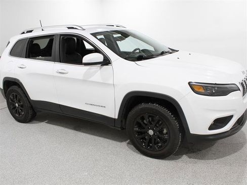 Used 2021 Jeep Cherokee Latitude Lux w/ Mopar Interior Package image 1
