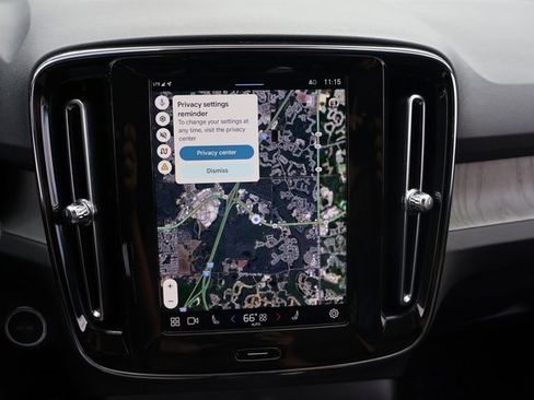 Used 2023 Volvo XC40 B5 Ultimate w/ Protection Package Premier image 22