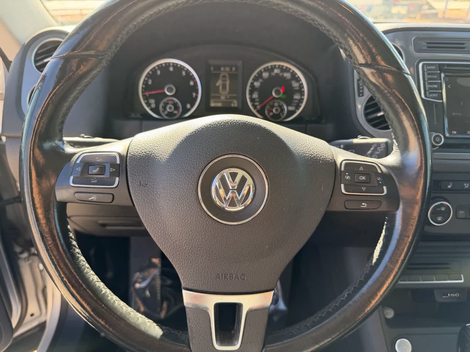 Used 2017 Volkswagen Tiguan Sport FWD image 11