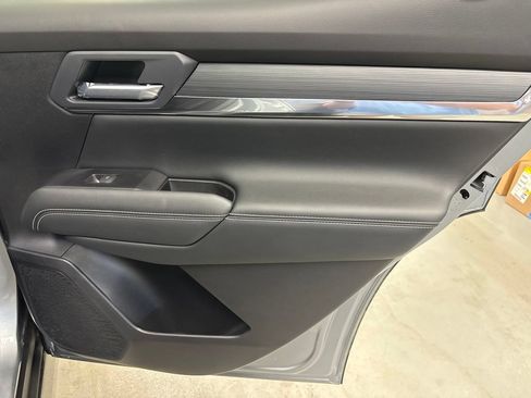 New 2027 GMC Terrain Elevation w/ Elevation Premium Package AWD/4WD image 12