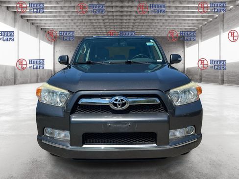 Used 2011 Toyota 4Runner Limited AWD/4WD image 2