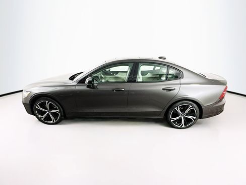 Used 2024 Volvo S60 B5 Plus image 4
